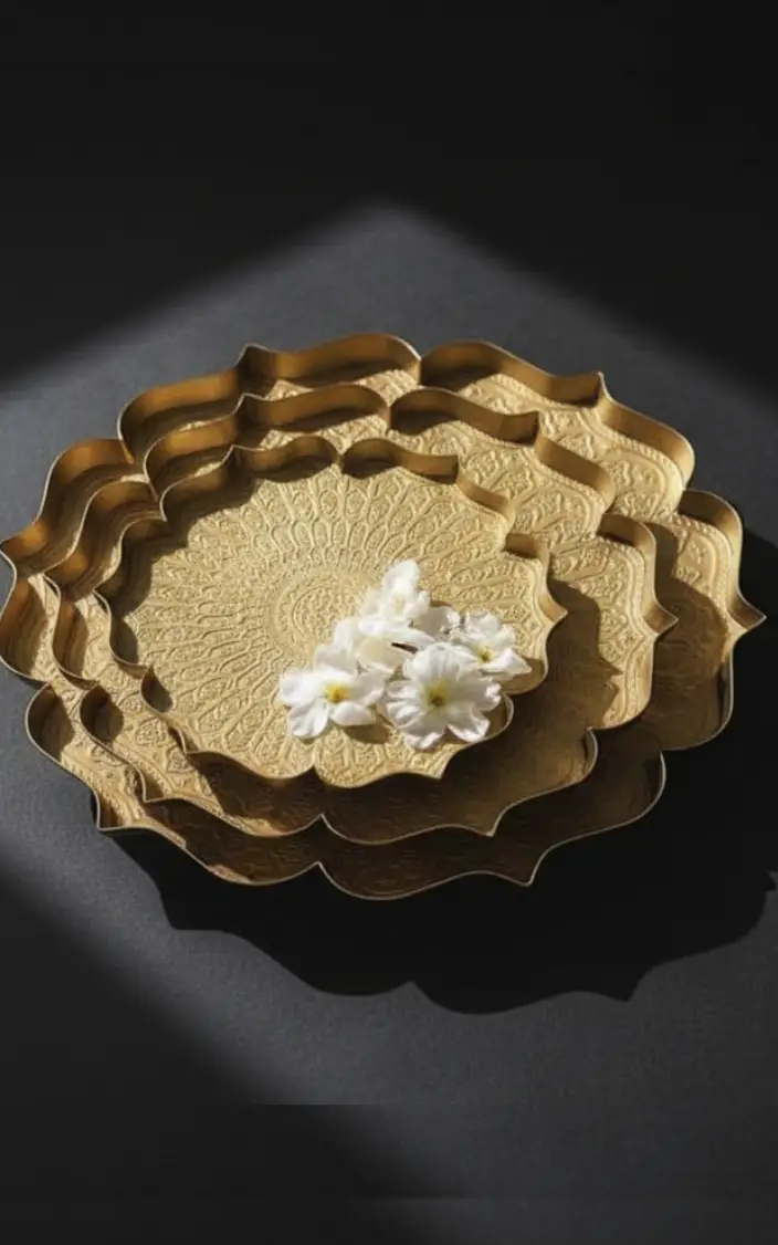 3 Lotus Shape Urli Set