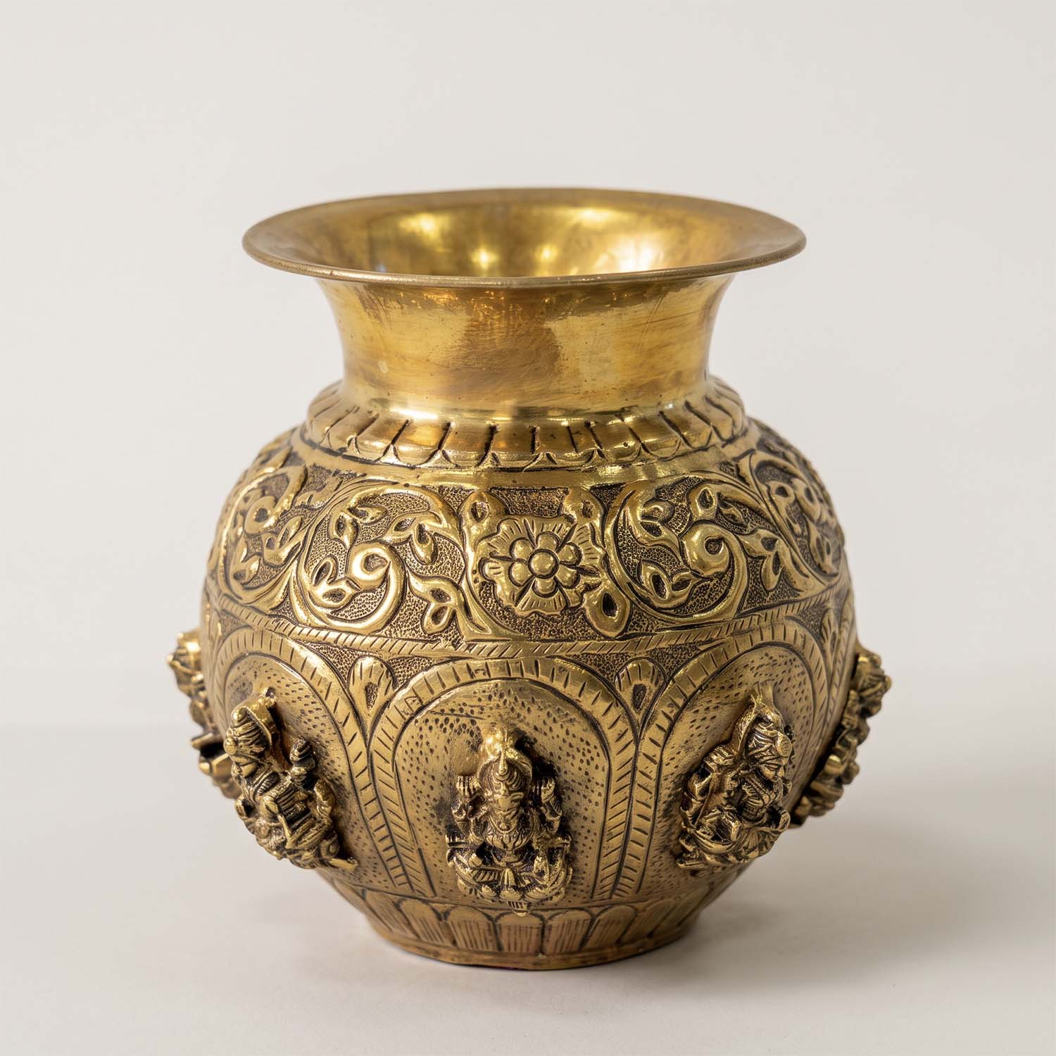 Brass Ashtlakshmi Kalash